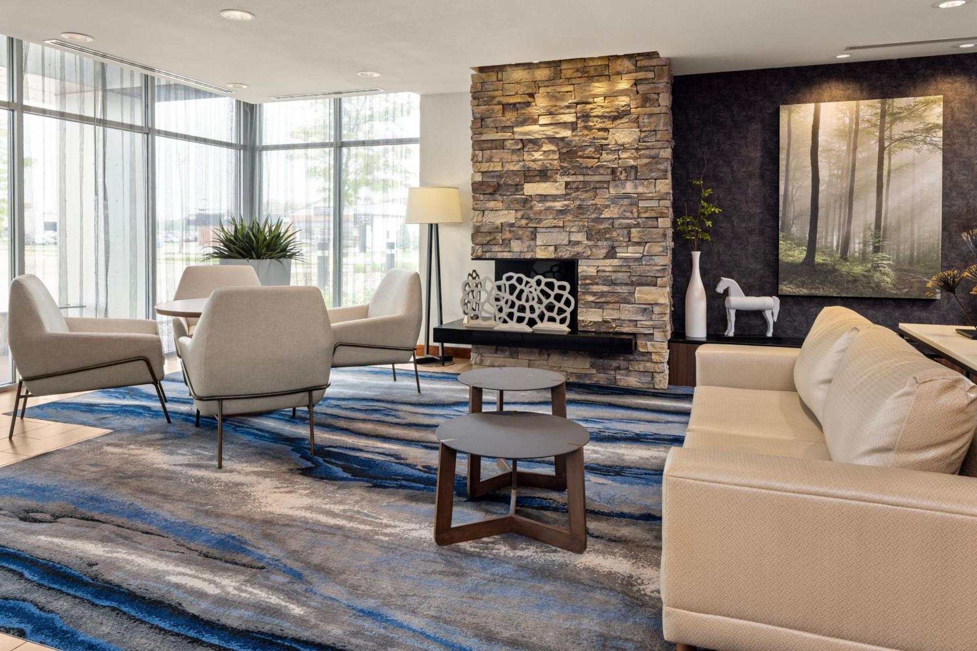 Fairfield Inn & Suites By Marriott Waterloo Cedar Falls Bagian luar foto